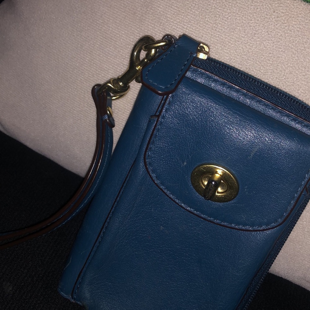 Coach wristlet - Picture 2 of 5
